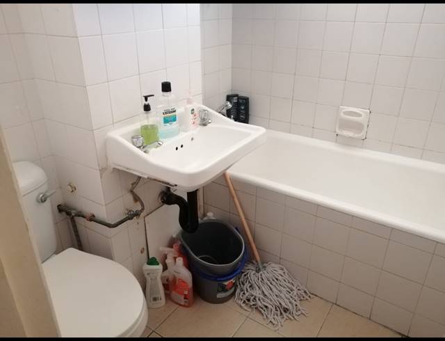 1.5 BEDROOM FLAT FOR SALE IN GLENWOOD